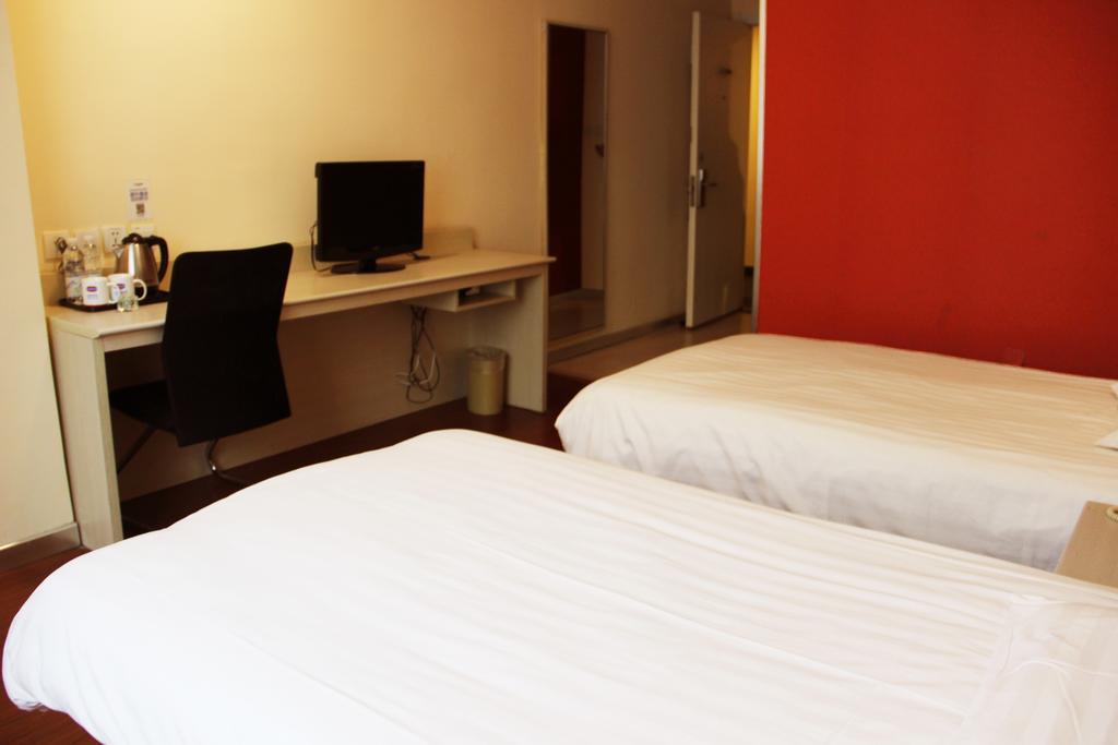 Hanting Express Shenyang Longemont Square Номер фото